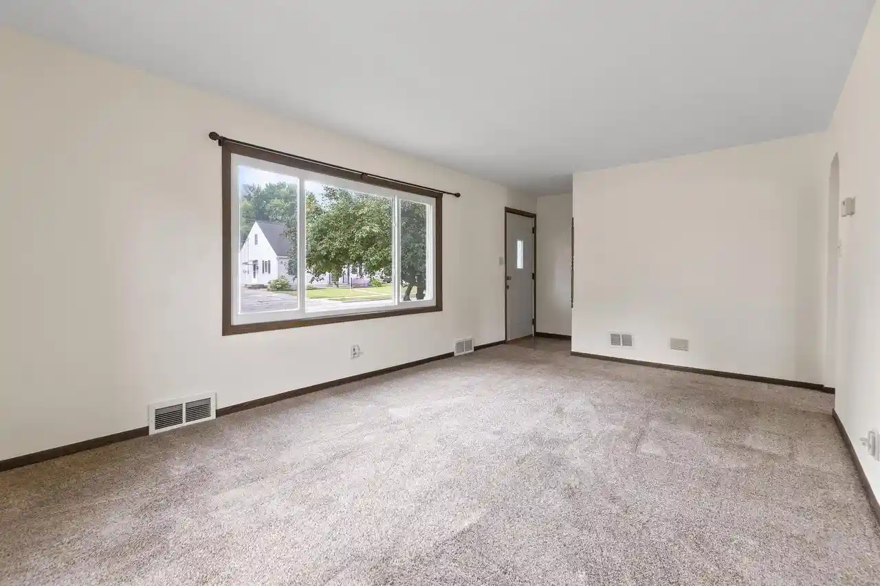 2nd image of 313 15th Street Street, Fond Du Lac, WI 54935 | MLS# 50328506