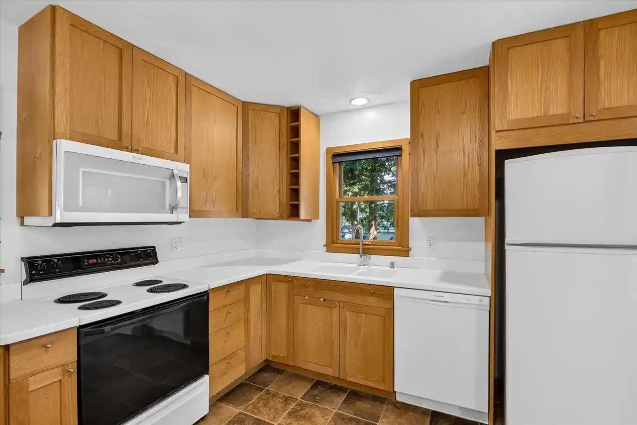 3rd image of 5405 Brody Dr Dr, Madison, WI 53705 | MLS# 2027228