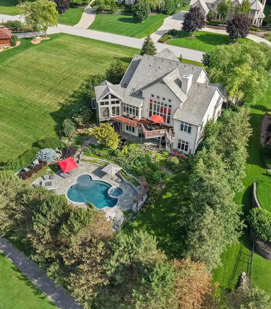 1st image of 1704 E Juniper Way Way, Hartland, WI 53029 | MLS# 1970003