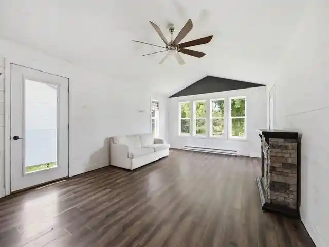 4th image of 419 W Mcmillan Street Street, Marshfield, WI 54449 | MLS# 22603070