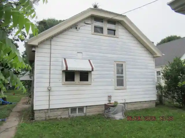 Homes for sale in Milwaukee, WI | 3240 S Dayfield Avenue Avenue, Milwaukee, WI 53207 | MLS# 1970012