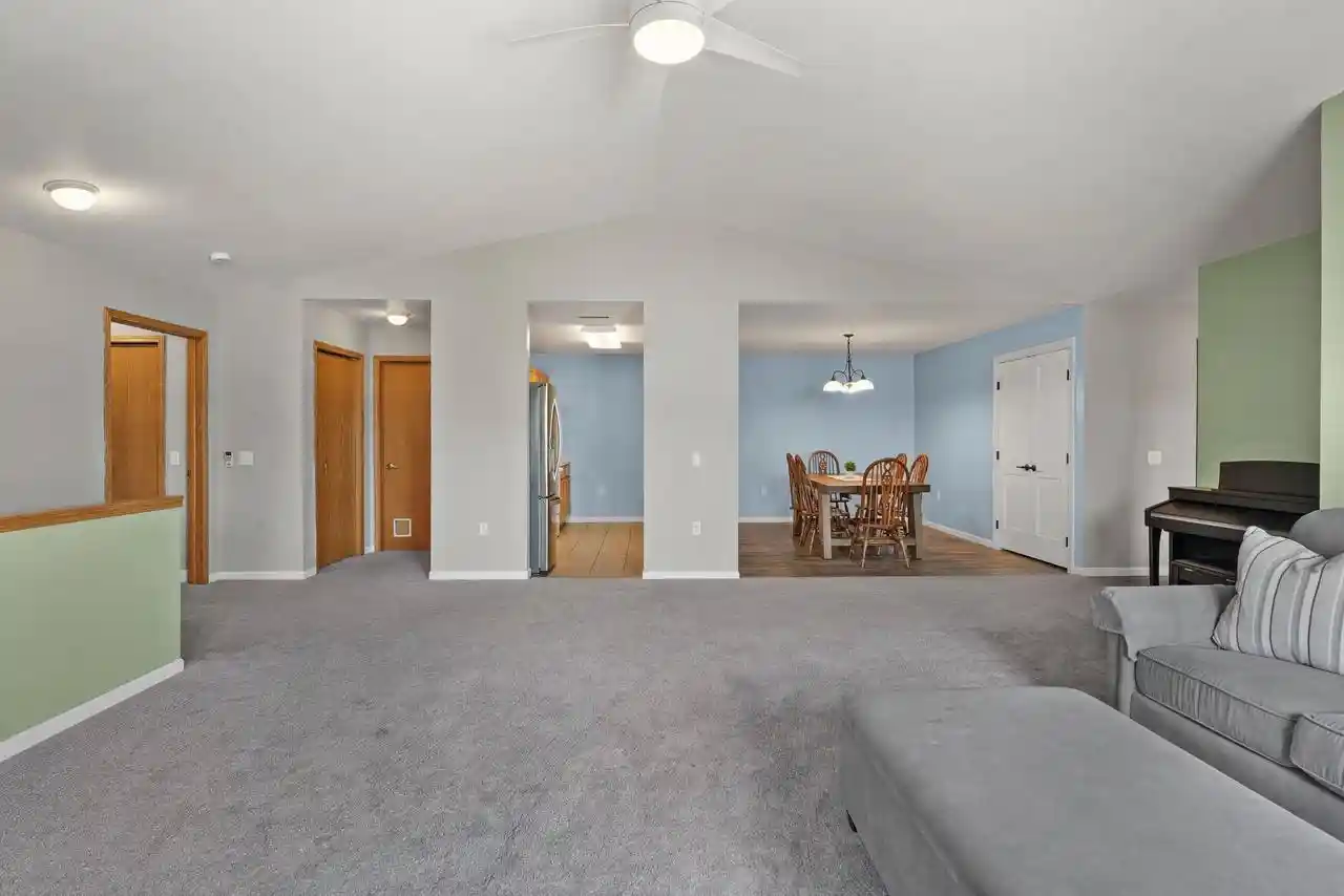 2nd image of 626 Military Ridge Dr Dr, Verona, WI 53593 | MLS# 2027251