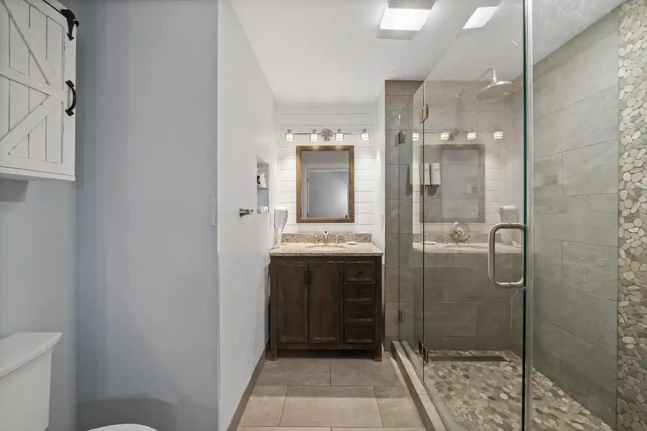 2nd image of 111 Center Street Street #302, Lake Geneva, WI 53147 | MLS# 1970080