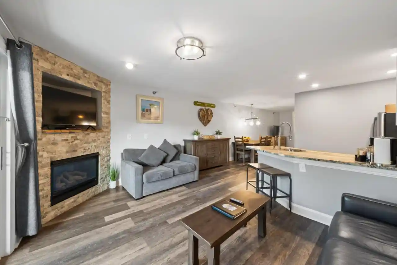 3rd image of 111 Center Street Street #302, Lake Geneva, WI 53147 | MLS# 1970080