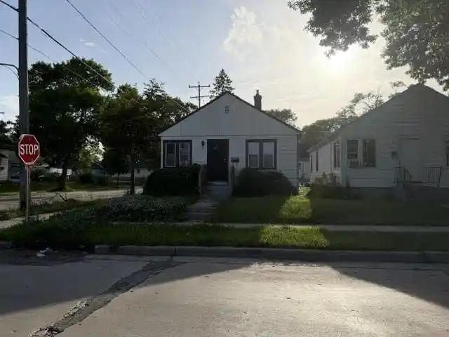 Photo 1 of Single family home for sale at 5003 N 37th Street Street, Milwaukee, WI 53209 | MLS# 1970089 | Listing updated on 2026-09-18