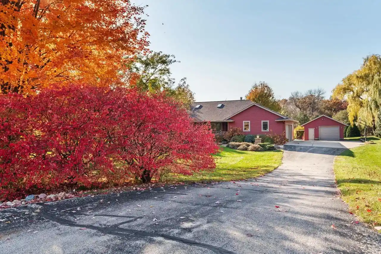 Homes for sale in Evansville, WI | 8109 N Robert Dr Dr, Evansville, WI 53536 | MLS# 2027277