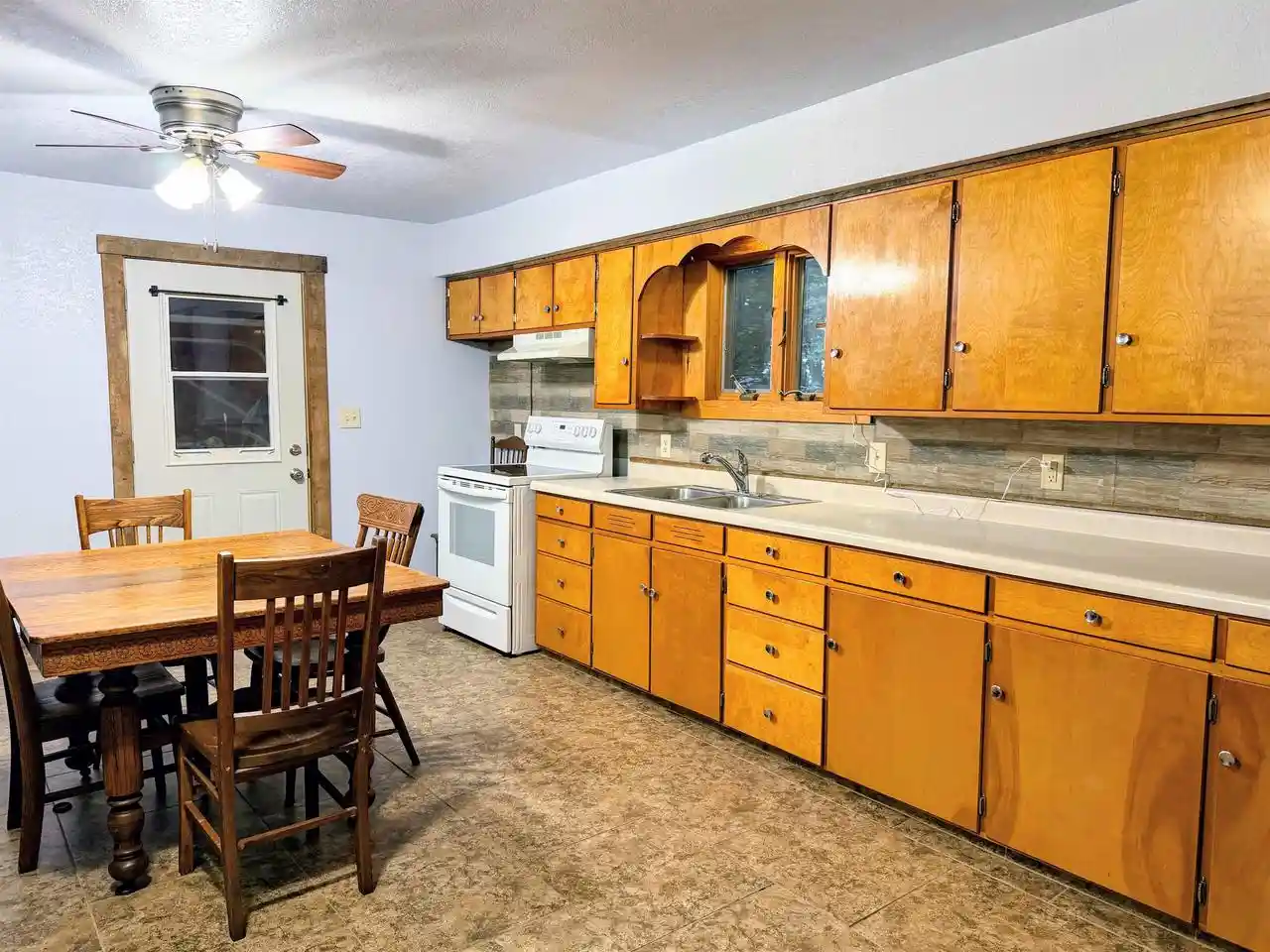Homes for sale in Prairie Du Chien, WI | 63823 Meadow Lane Lane, Prairie Du Chien, WI 53821 | MLS# 2027281