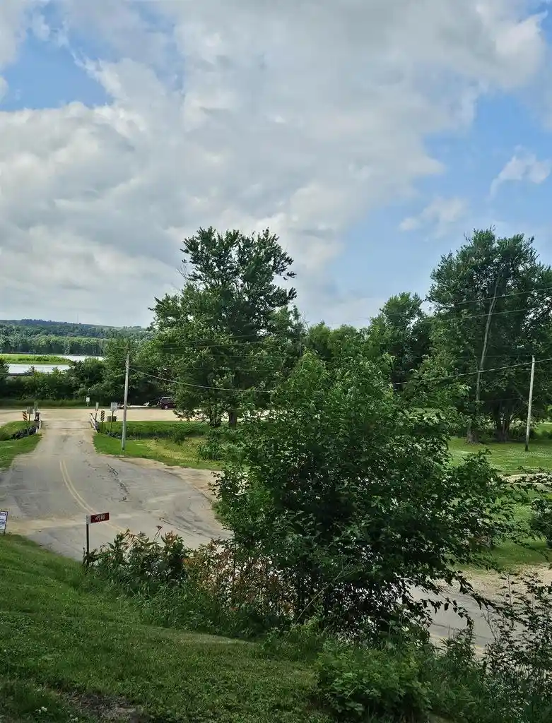 Homes for sale in Cassville, WI | 4918 County Rd N Road Road, Cassville, WI 53806 | MLS# 2027284