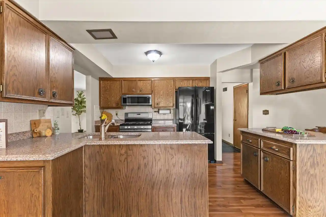 4th image of S93W22525 Henneberry Avenue Avenue, Big Bend, WI 53103 | MLS# 1970110