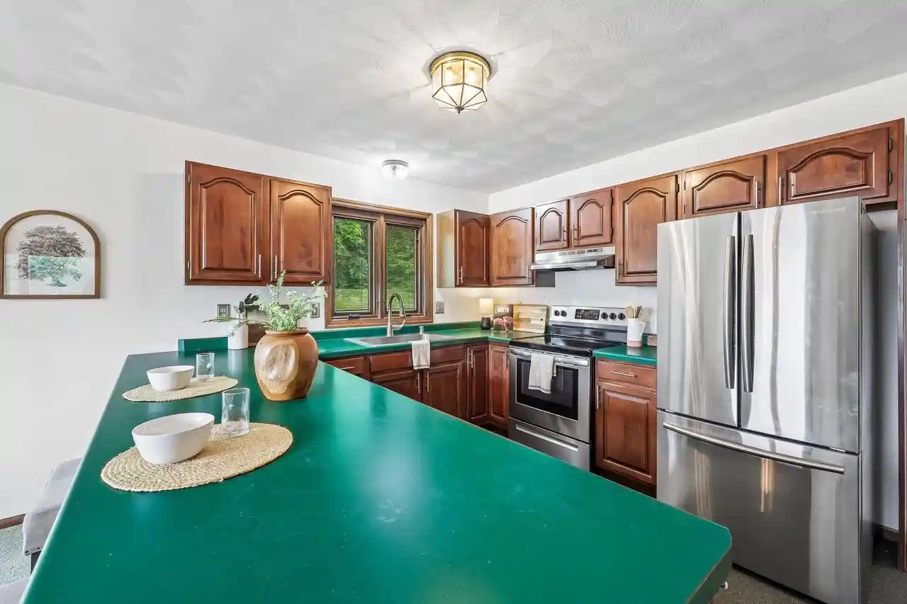 3rd image of 6161 S New York Avenue Avenue, Cudahy, WI 53110 | MLS# 1970116