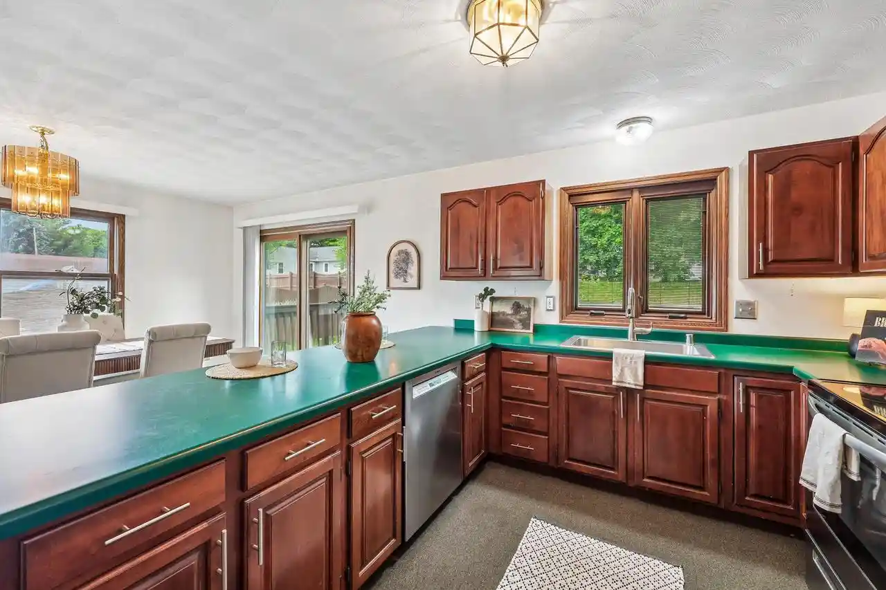 5th image of 6161 S New York Avenue Avenue, Cudahy, WI 53110 | MLS# 1970116