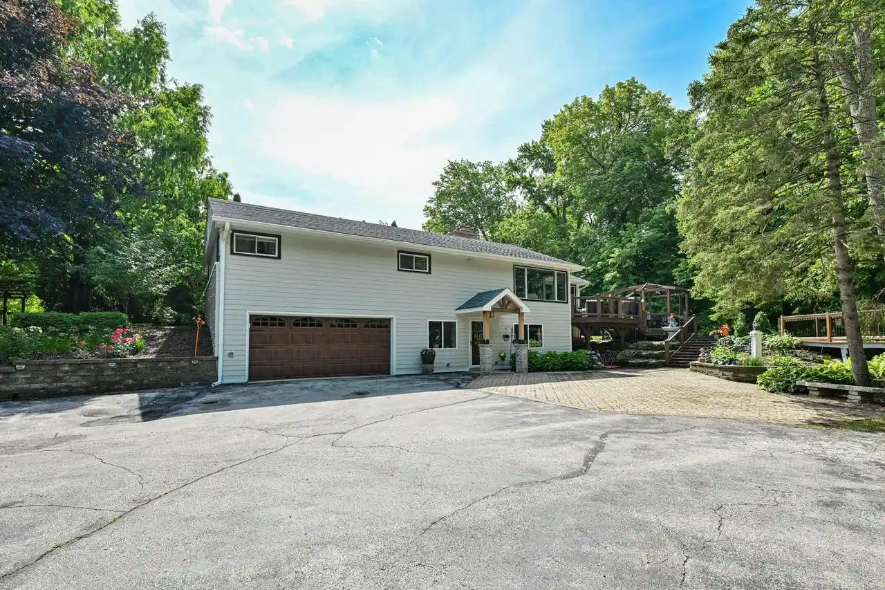 Homes for sale in Glendale, WI | 795 W Monrovia Avenue Avenue, Glendale, WI 53217 | MLS# 1970120
