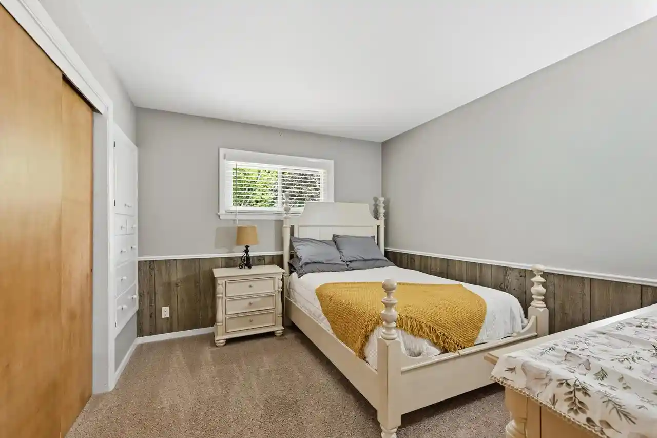 Photo 3 of Single family home for sale at 795 W Monrovia Avenue Avenue, Glendale, WI 53217 | MLS# 1970120 | Listing updated on 2026-09-17