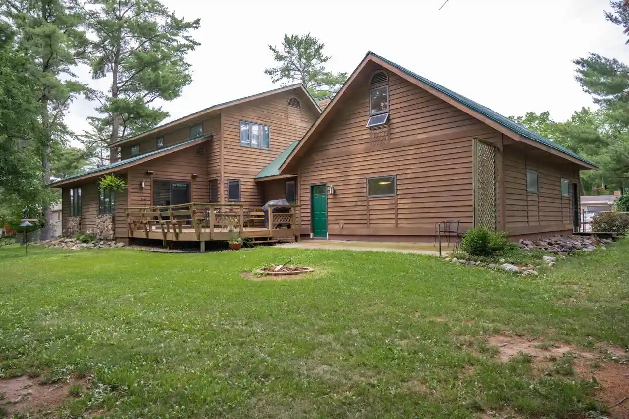 Photo 1 of Single family home for sale at 1107 7th Street Street, Reedsburg, WI 53959 | MLS# 2027310 | Listing updated on 2026-09-10