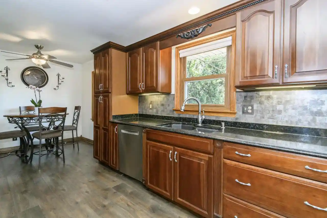 5th image of W155N5414 Balsam Dr Dr, Menomonee Falls, WI 53051 | MLS# 1970146