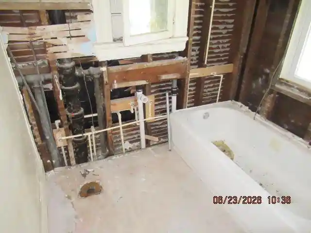 Listing Photo 5 - Condo for sale in building located at 2365 N 6Th St St, Milwaukee, WI 53212 - Unit #2367