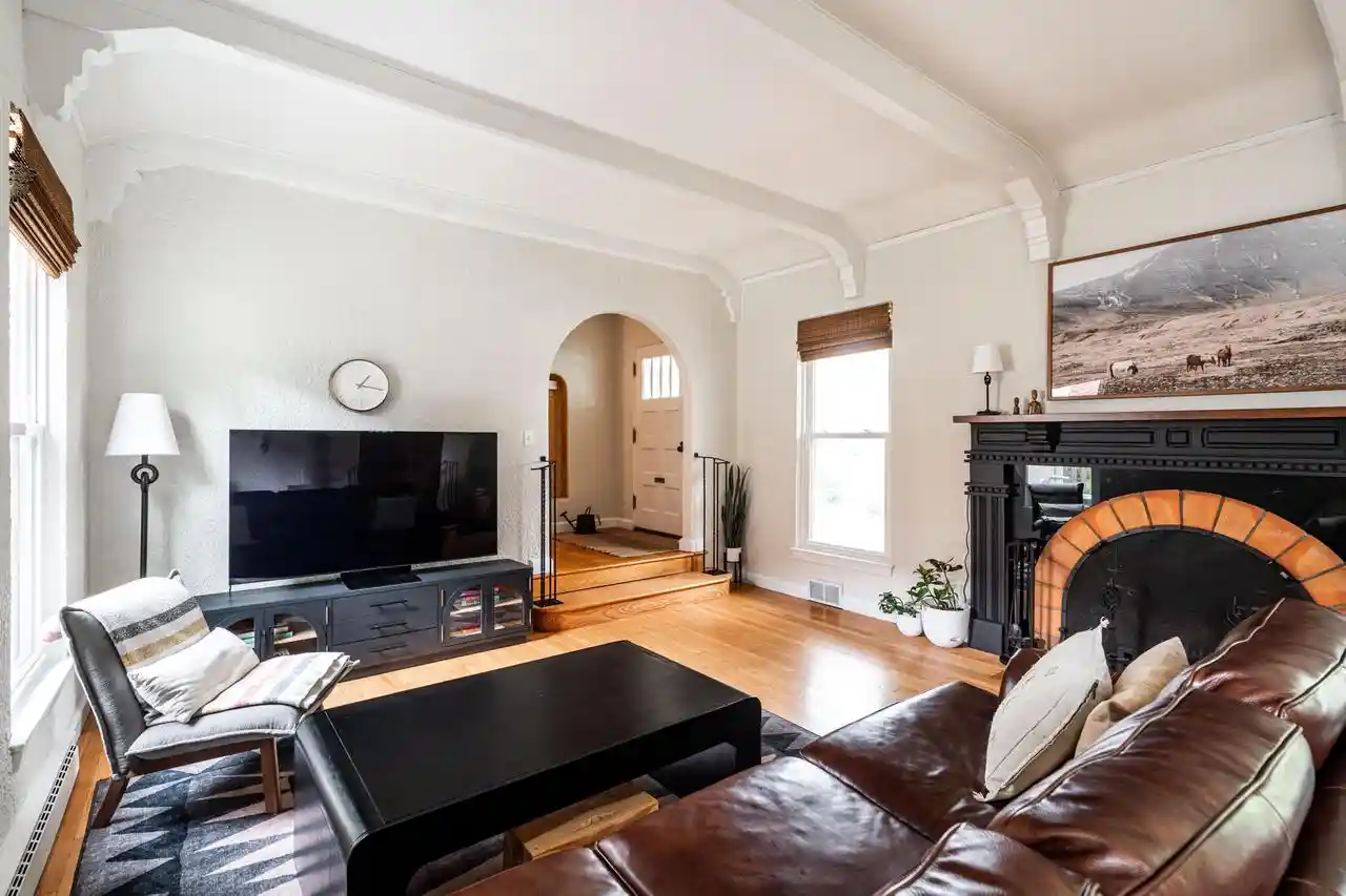 Homes for sale in Whitefish Bay, WI | 130 W Birch Avenue Avenue, Whitefish Bay, WI 53217 | MLS# 1970163