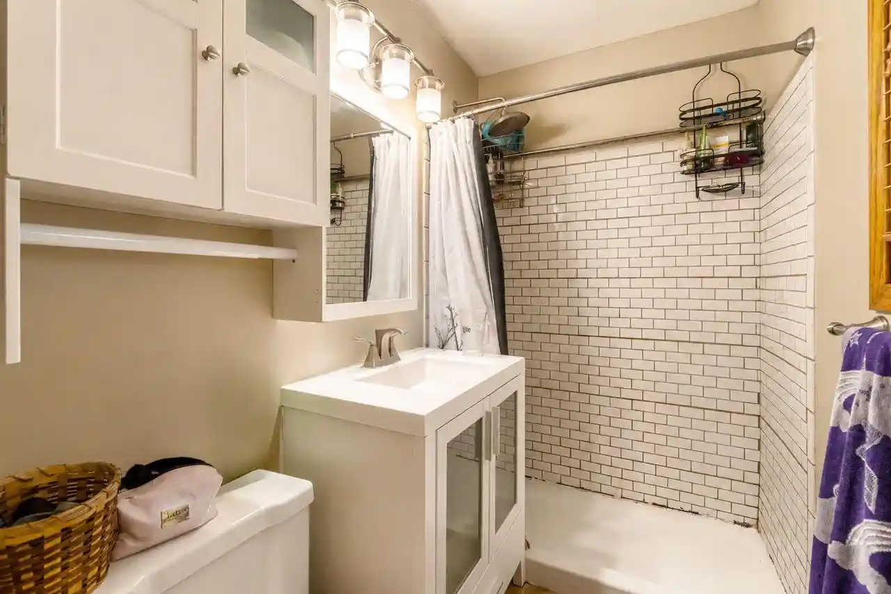 3rd image of 1762 21St Avenue Avenue, Kenosha, WI 53140 | MLS# 1970181