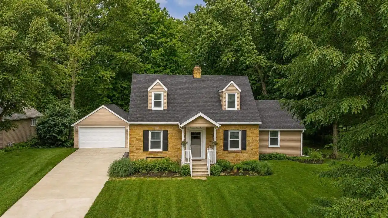 1st image of 1661 Indian Road Road, Beloit, WI 53511 | MLS# 2027327