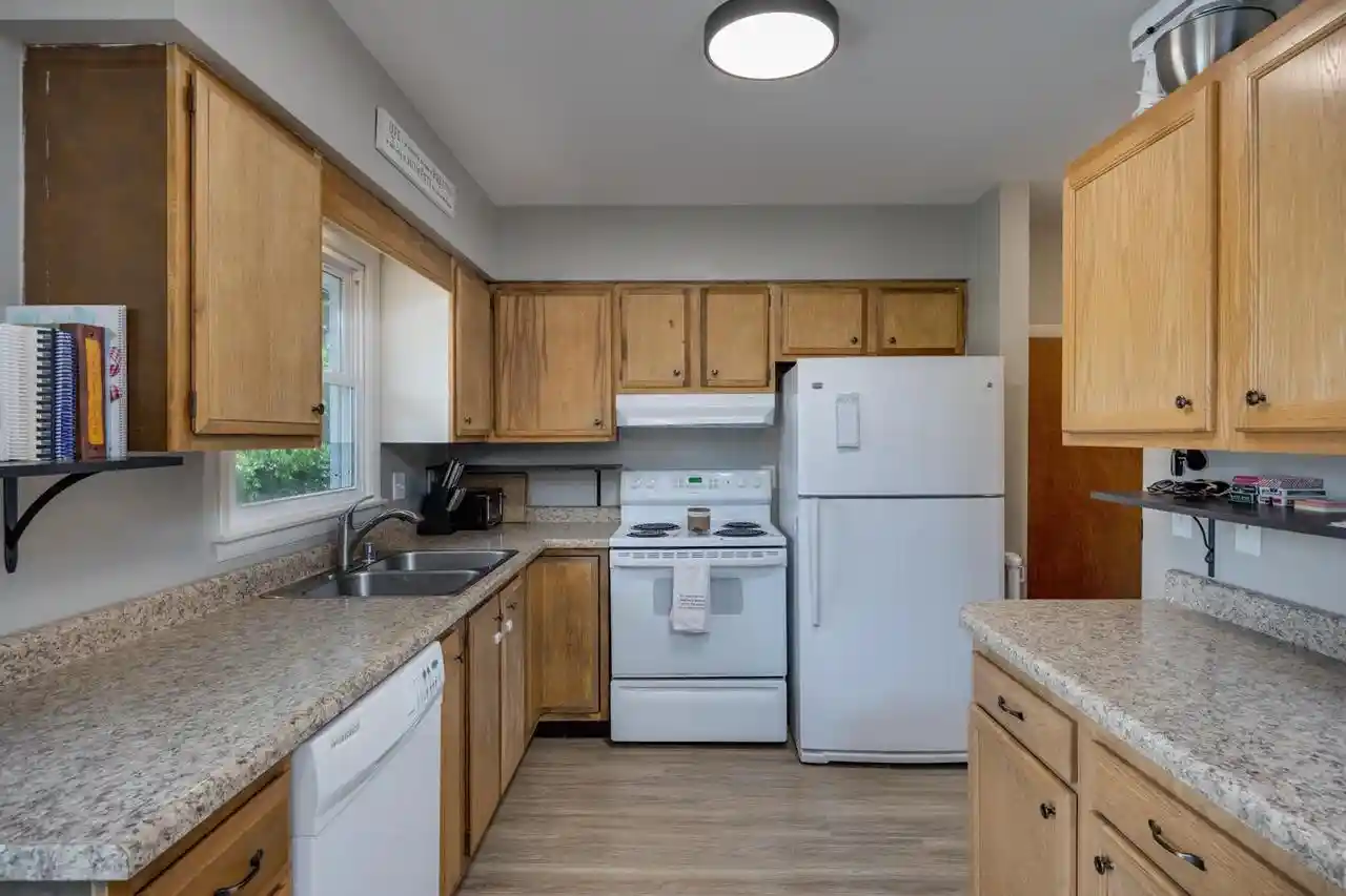 2nd image of 1787 Oakview Dr Dr, Stoughton, WI 53589 | MLS# 2027332
