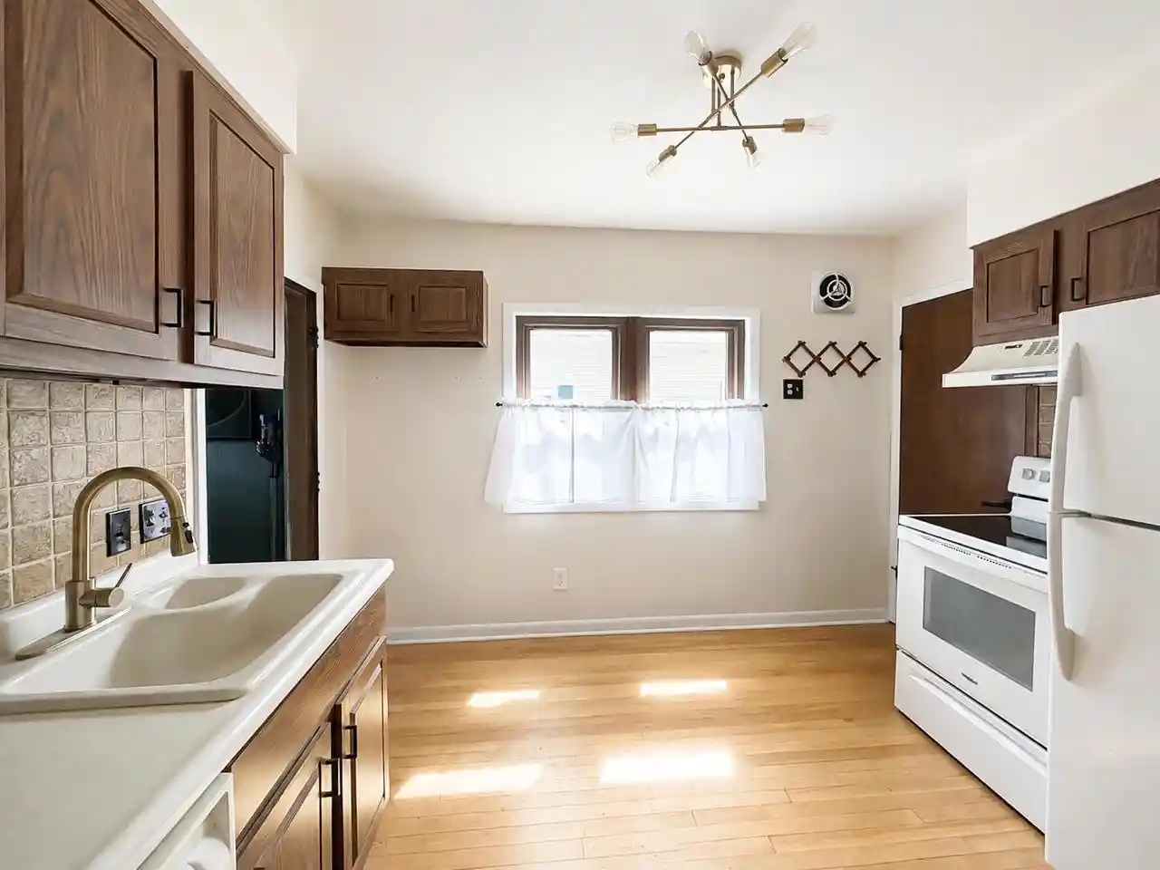 5th image of 1636 Main Avenue Avenue, Sheboygan, WI 53083 | MLS# 1970190