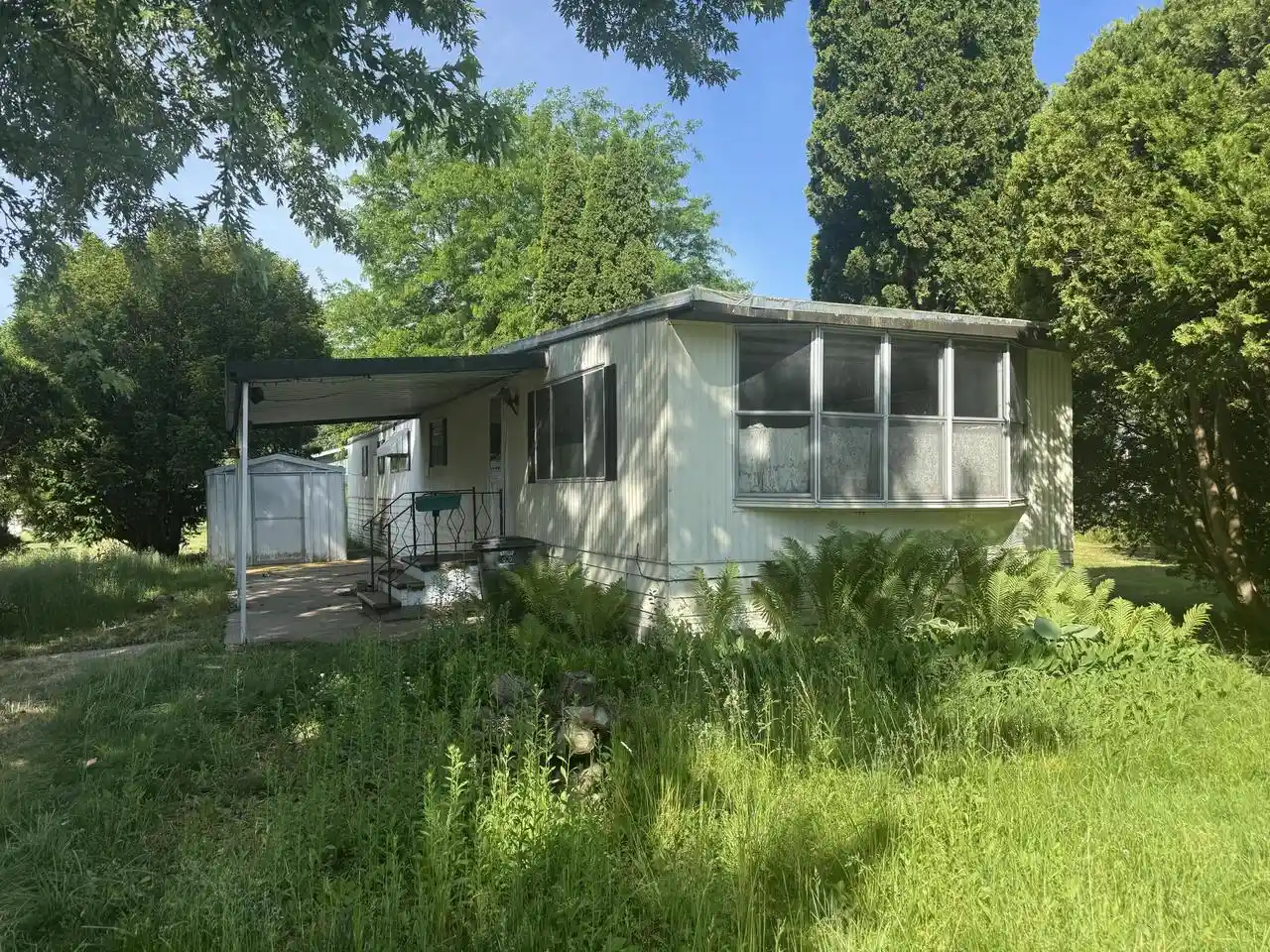 Homes for sale in Burlington, WI | 1432 Pleasant Street Street, Burlington, WI 53105 | MLS# 1970194