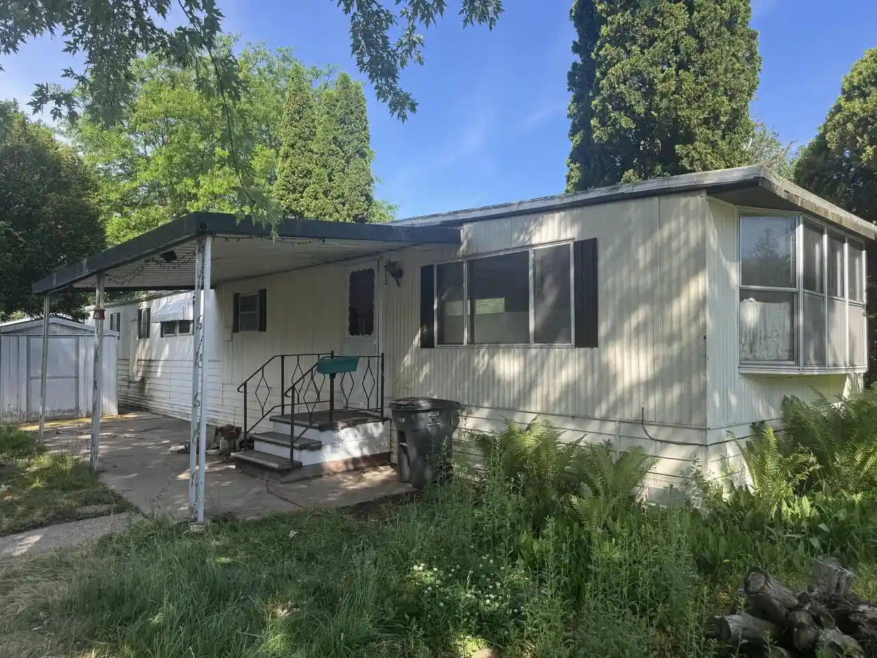 Homes for sale in Burlington, WI | 1432 Pleasant Street Street, Burlington, WI 53105 | MLS# 1970194