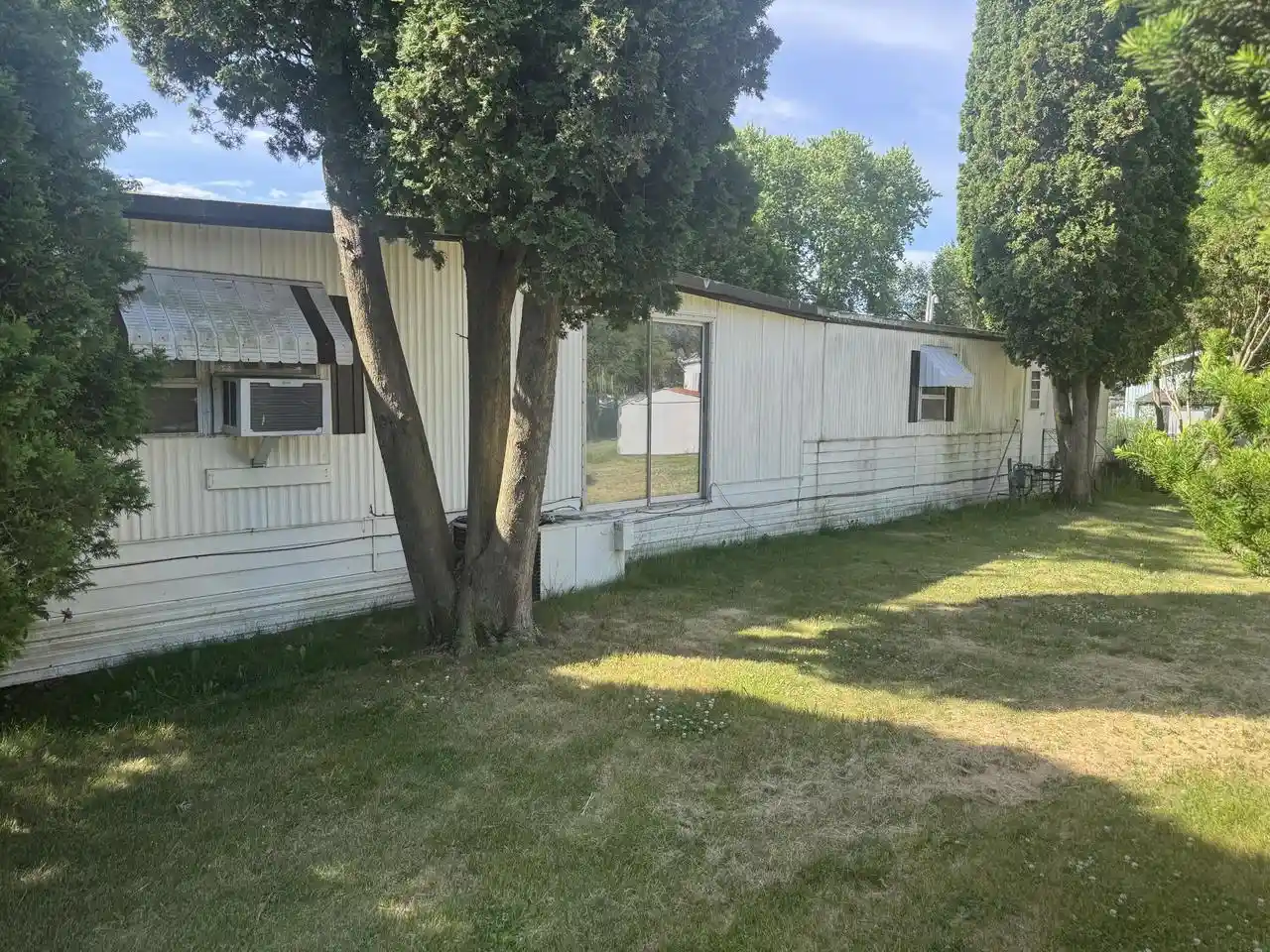 Homes for sale in Burlington, WI | 1432 Pleasant Street Street, Burlington, WI 53105 | MLS# 1970194
