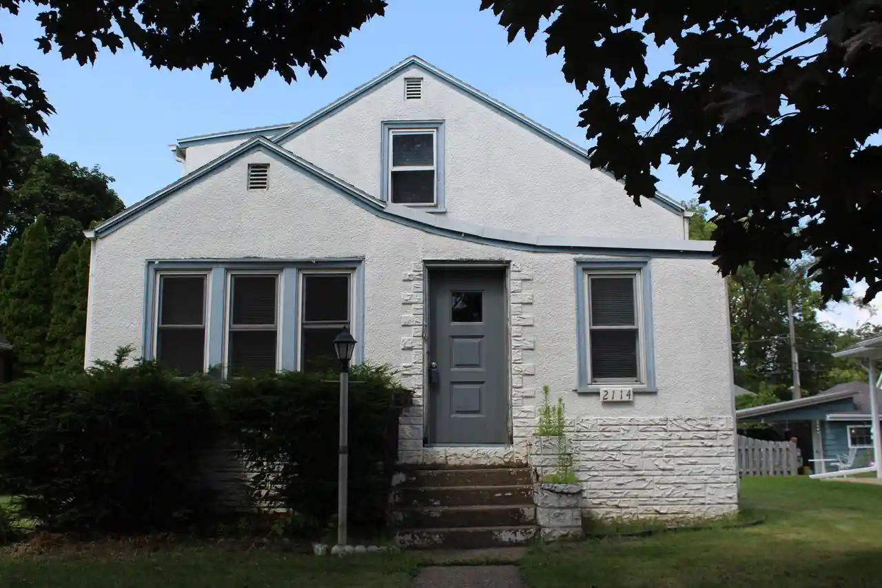Homes for sale in La Crosse, WI | 2114 S 16th Street Street, La Crosse, WI 54601 | MLS# 1970195
