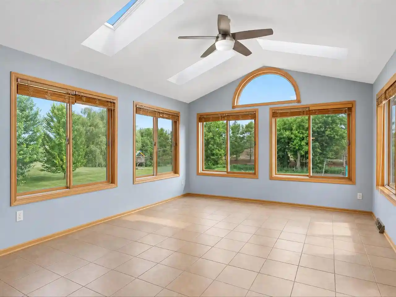 3rd image of W1923 Fairfield Lane Lane, Sheboygan, WI 53083 | MLS# 1970196