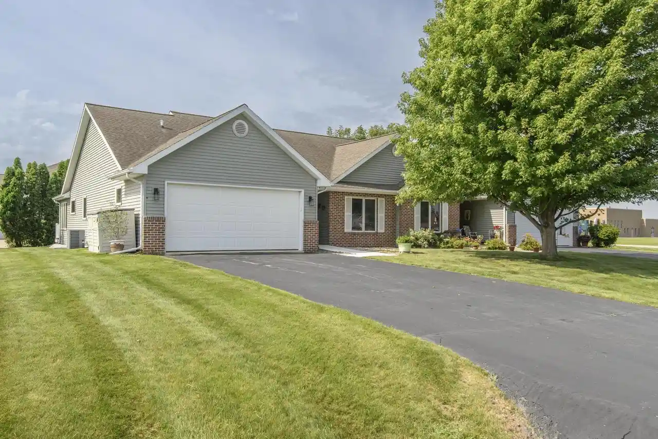 1st image of 1610 E Kyle Lane Lane #28, Beloit, WI 53511 | MLS# 1970197