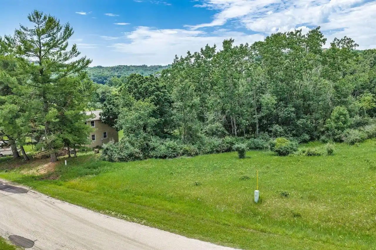 2nd image of Lot 419 Summit Point Dr Dr, La Valle, WI 53941 | MLS# 2027351