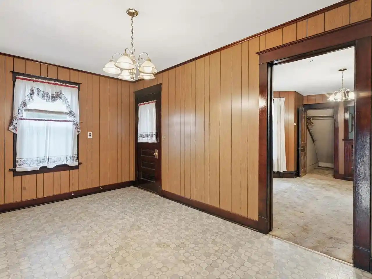 Photo 3 of Single family home for sale at 1209 S 11th Street Street, Manitowoc, WI 54220 | MLS# 1970218 | Listing updated on 2026-09-05