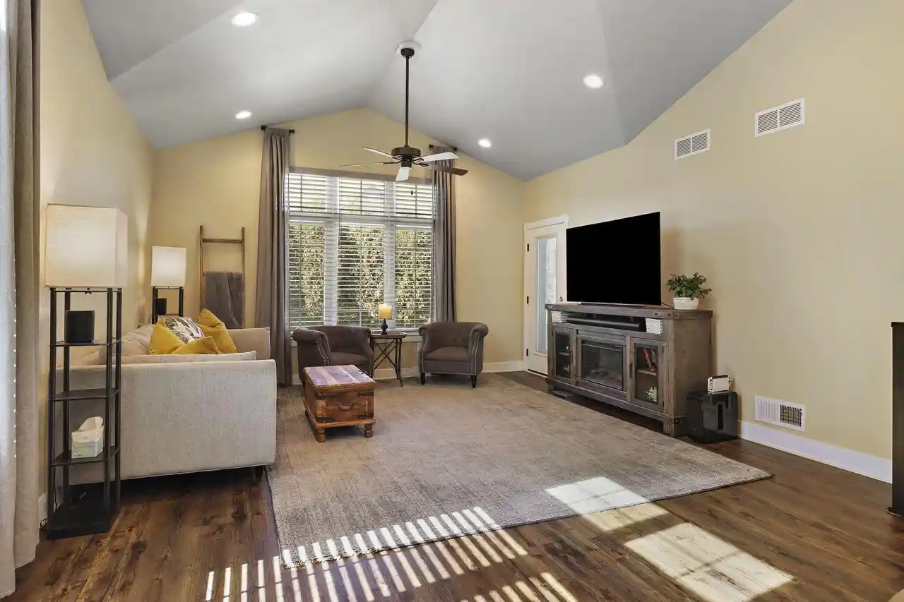2nd image of 4753 S Cottage Lane Lane #8, Pleasant Prairie, WI 53158 | MLS# 1970226