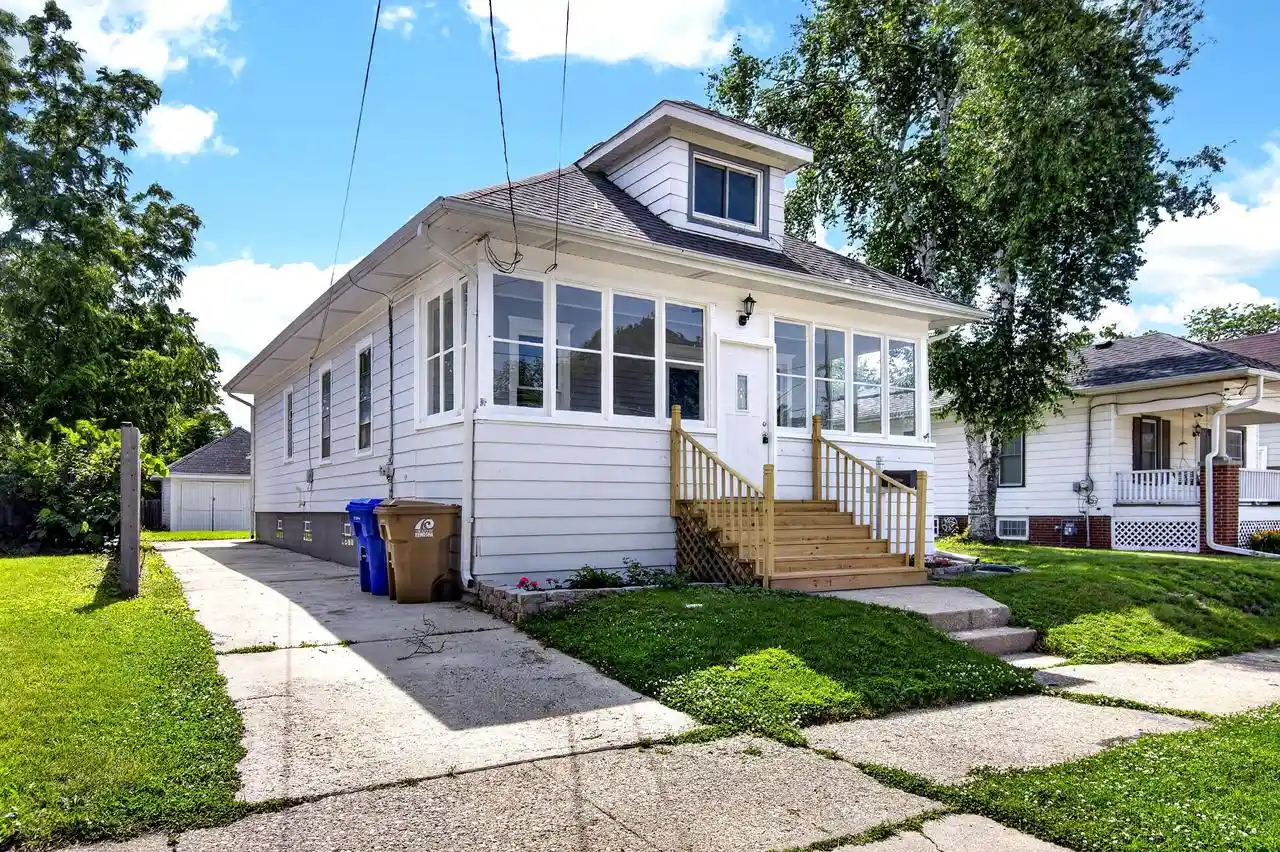 1st image of 6053 37th Avenue Avenue, Kenosha, WI 53142 | MLS# 1970230