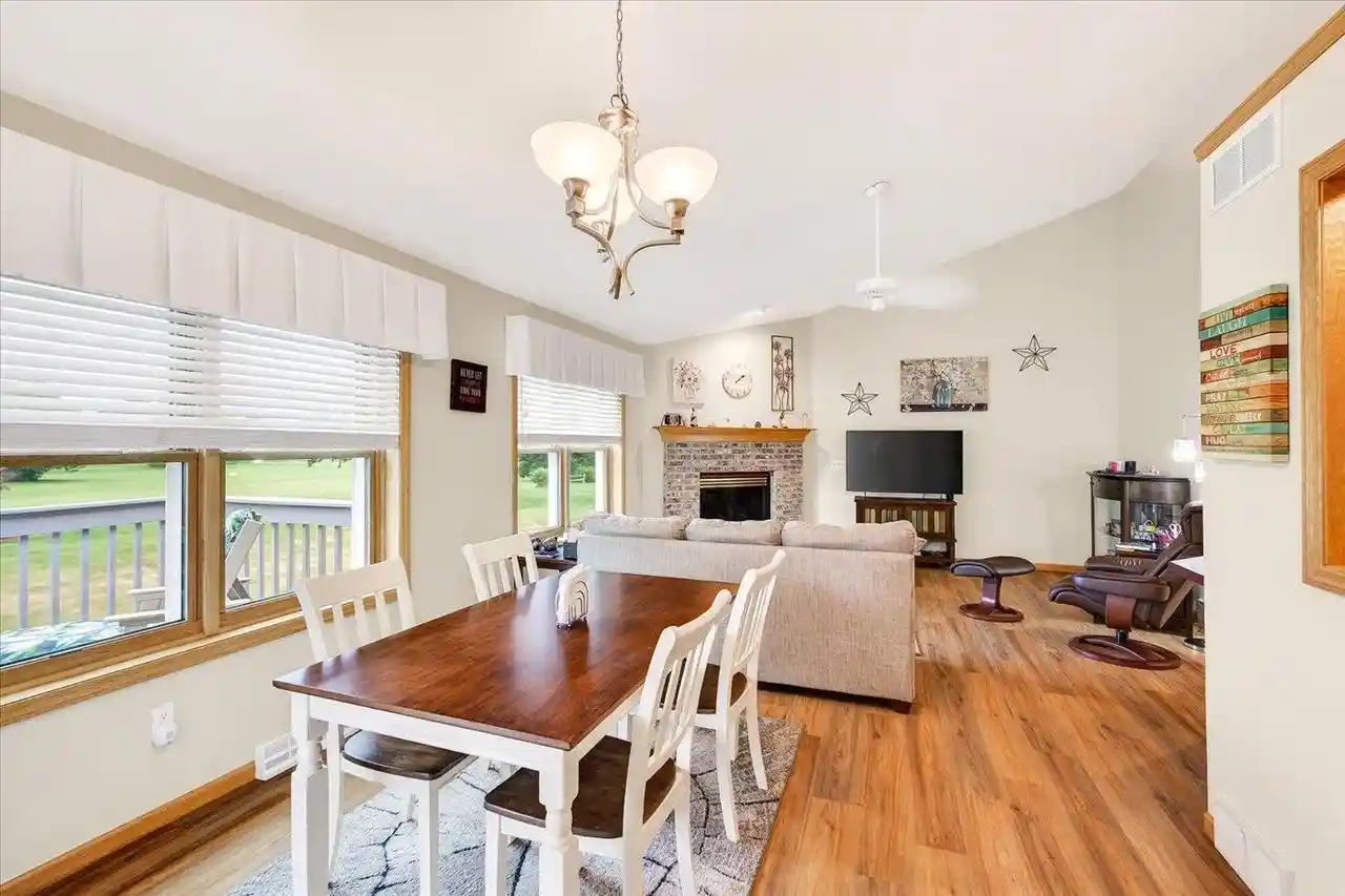 5th image of 358 Concord Dr Dr, Oregon, WI 53575 | MLS# 2027361