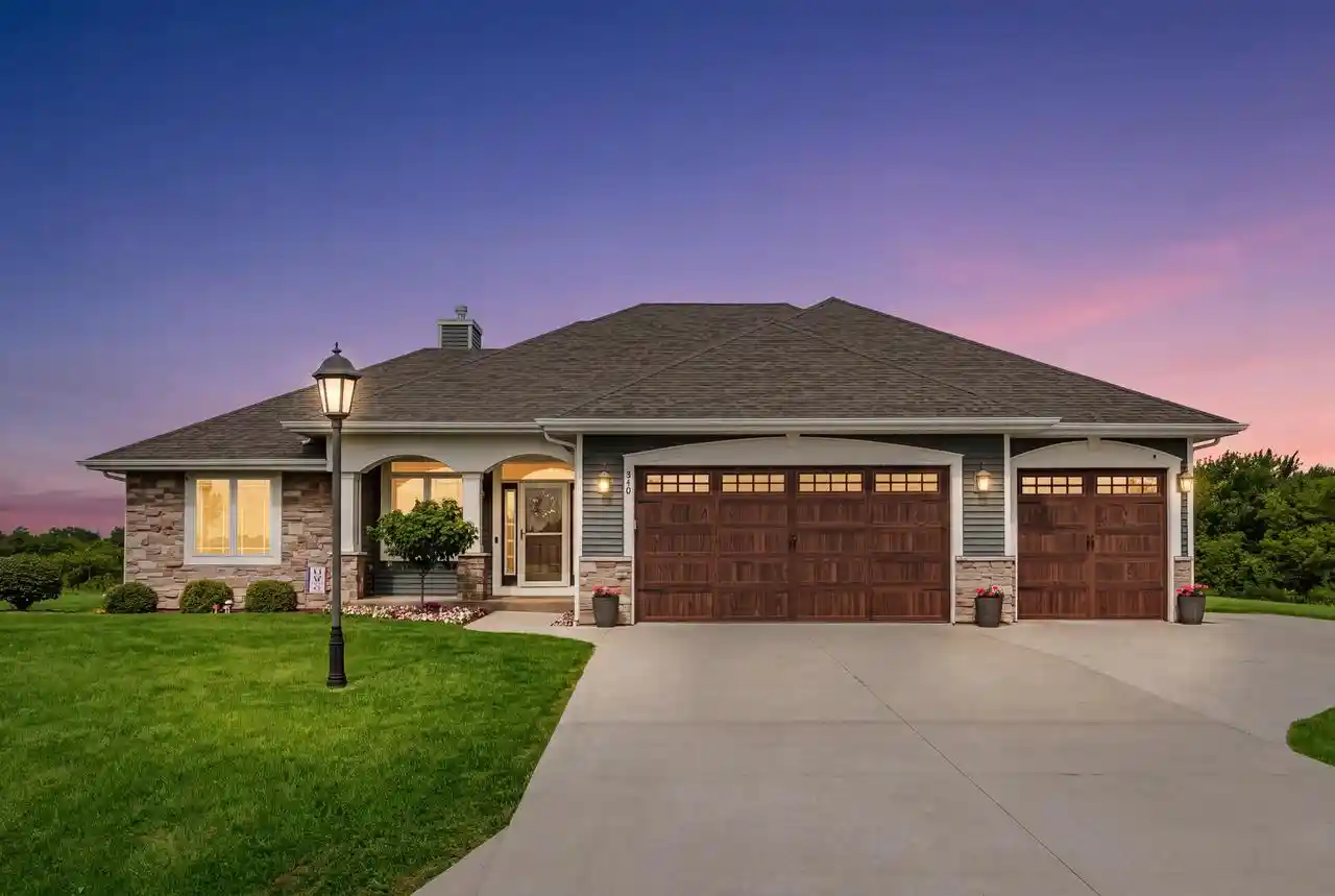 1st image of 810 Westwind Dr Dr, Eagle, WI 53119 | MLS# 1970254