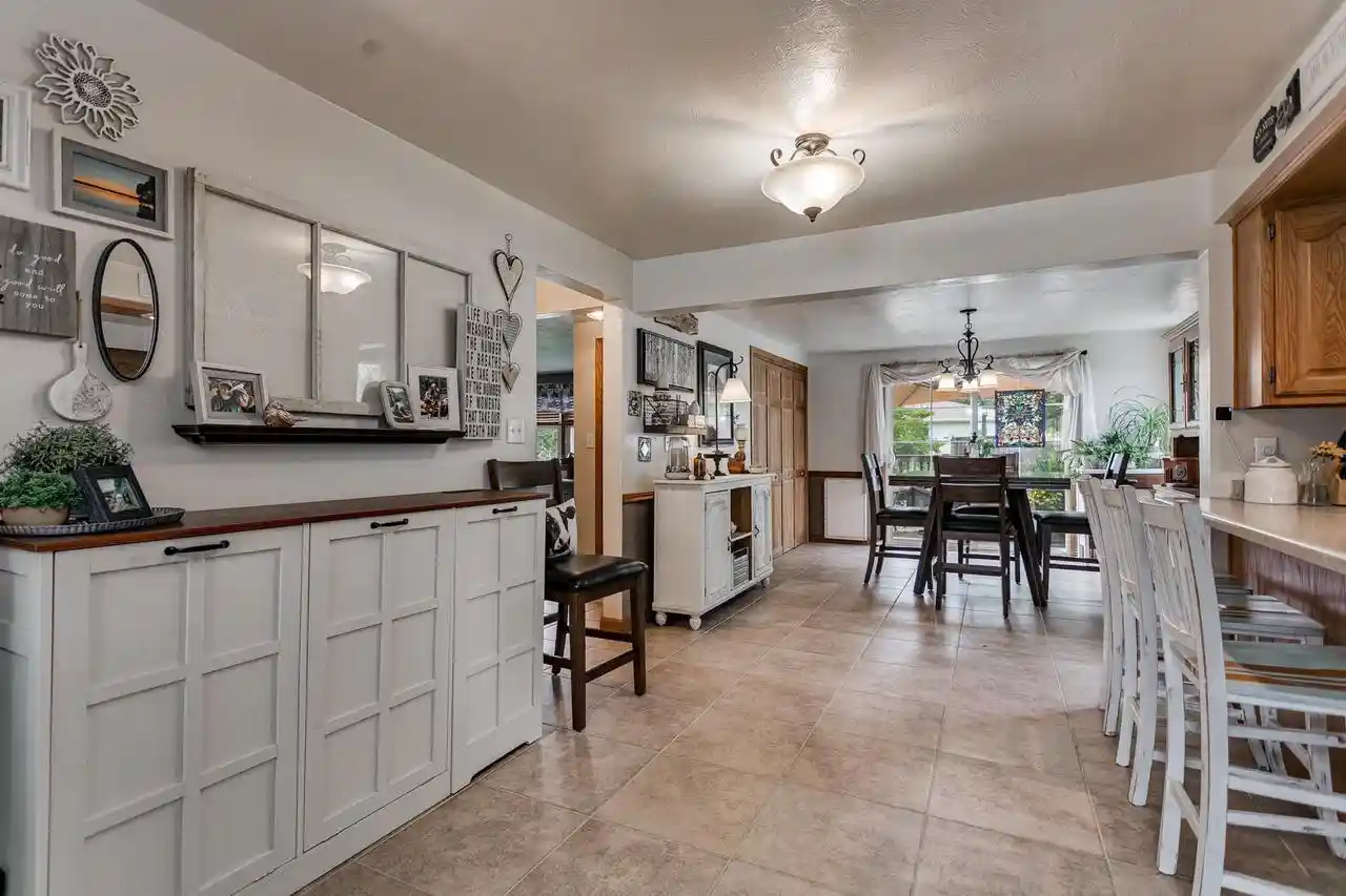 Photo 4 of Single family home for sale at 2112 S Oneida Street Street, Green Bay, WI 54304 | MLS# 50328551 | Listing updated on 2026-08-30