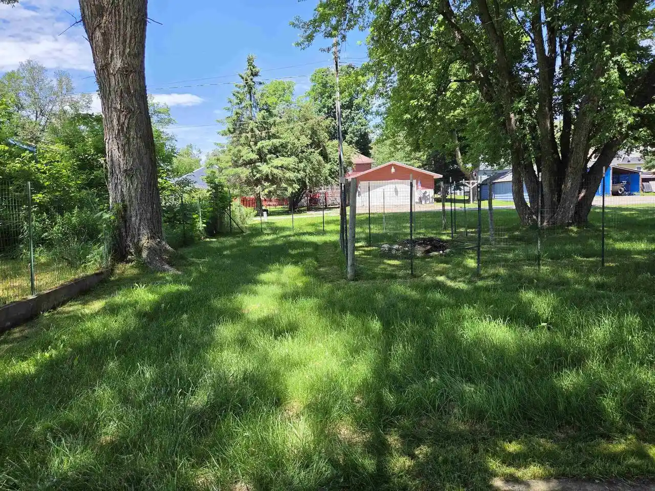 5th image of 308 4Th Street Street, Goodman, WI 54125 | MLS# 50328540