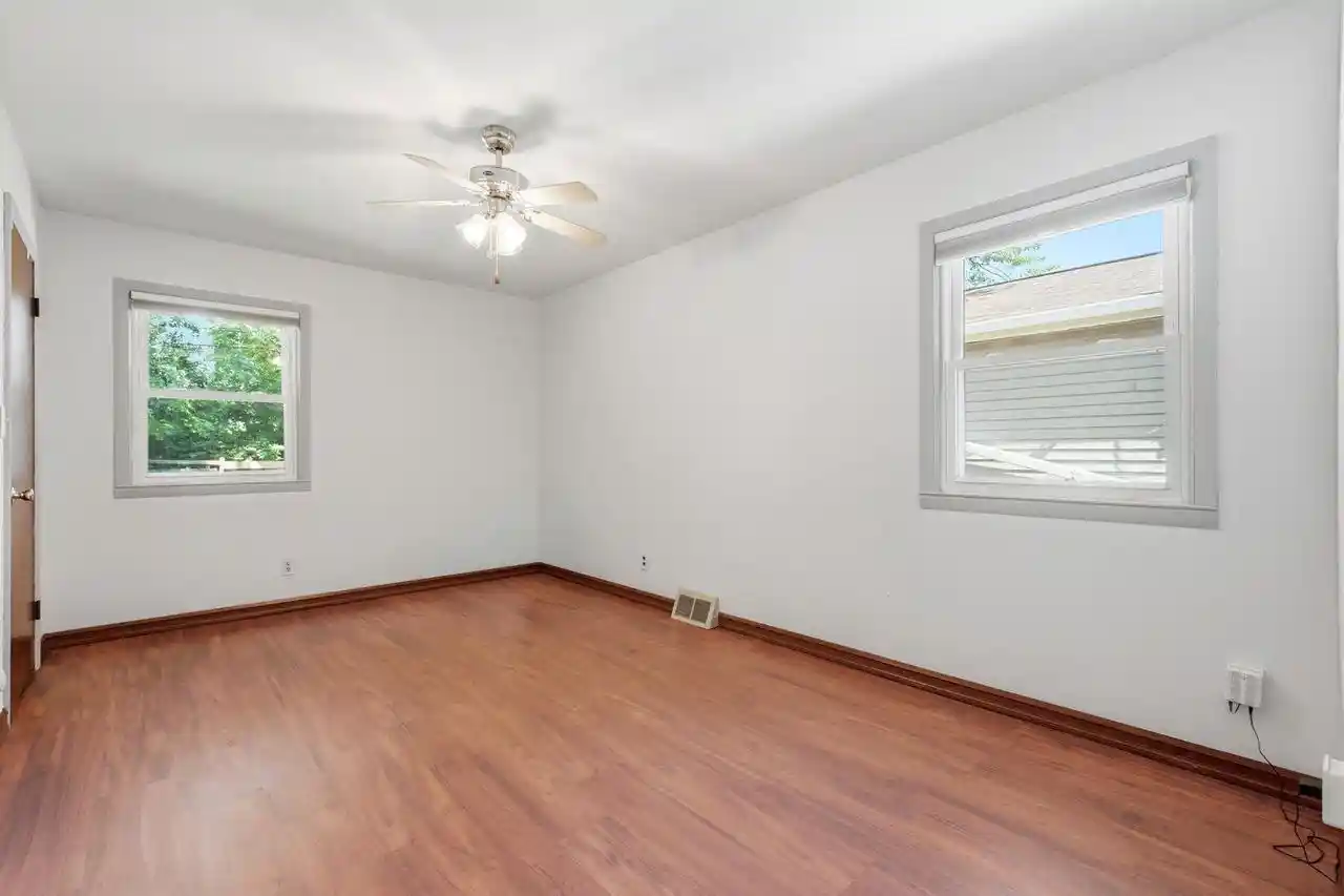 Homes for sale in Glendale, WI | 4625 N River Park Boulevard Boulevard, Glendale, WI 53209 | MLS# 1970257
