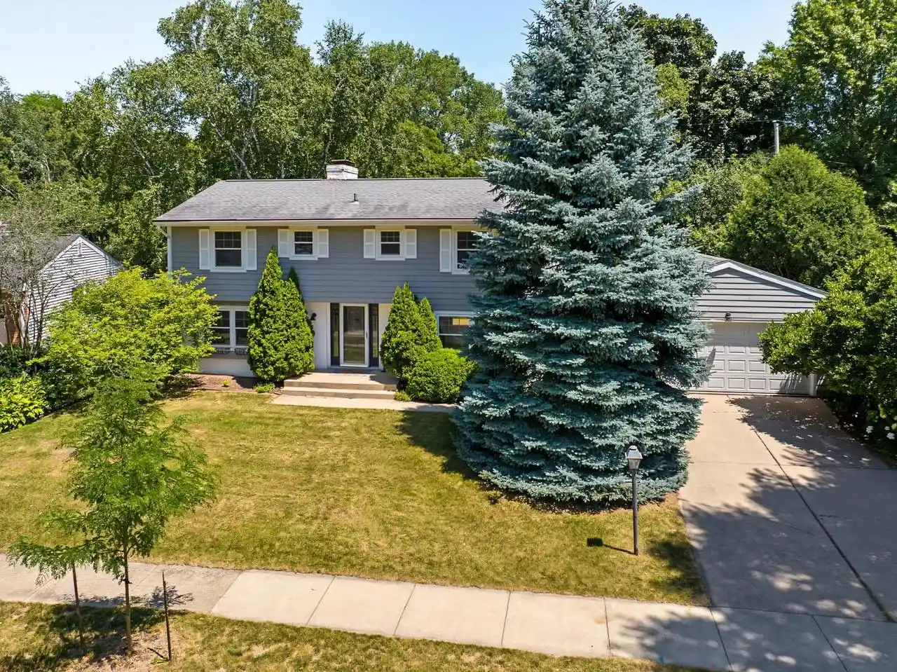 1st image of 101 Carillon Dr Dr, Madison, WI 53705 | MLS# 2027392