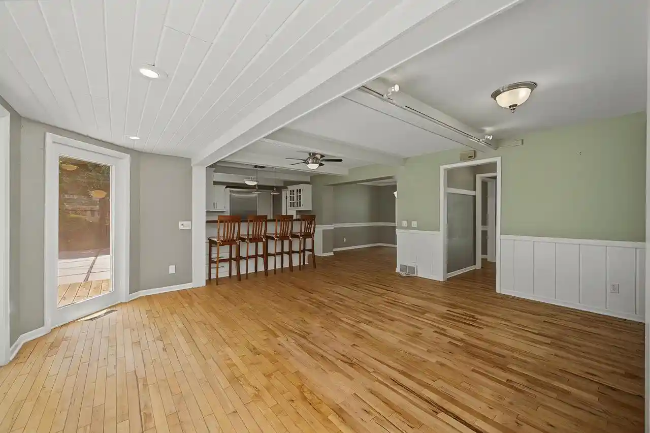 3rd image of 101 Carillon Dr Dr, Madison, WI 53705 | MLS# 2027392