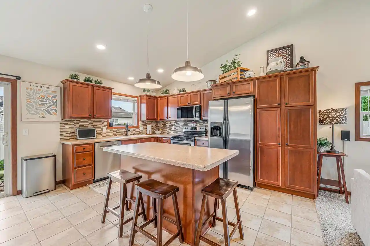 3rd image of 2315 Meadow Flower Court Court, Neenah, WI 54956 | MLS# 50328568