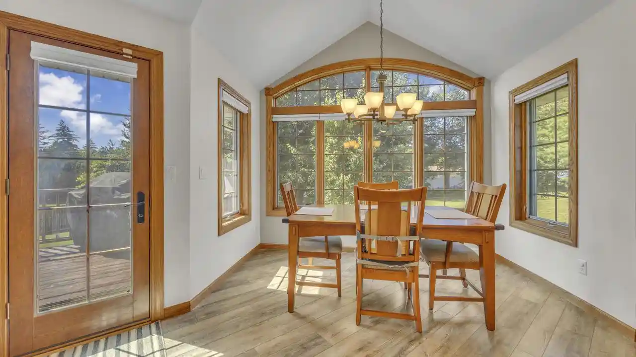 4th image of N6141 Woodland Meadows Dr Dr, Sheboygan, WI 53083 | MLS# 1970281