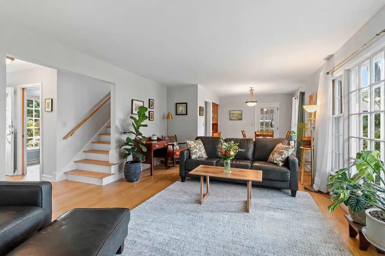 2nd image of 1049 Kalfahs Street Street, Neenah, WI 54956 | MLS# 50328563
