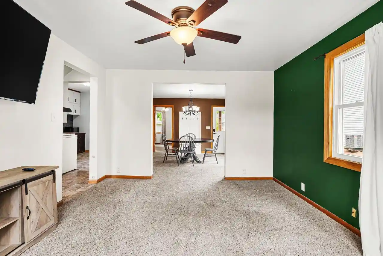 Homes for sale in New London, WI | 116 E Law Street Street, New London, WI 54961 | MLS# 50328571