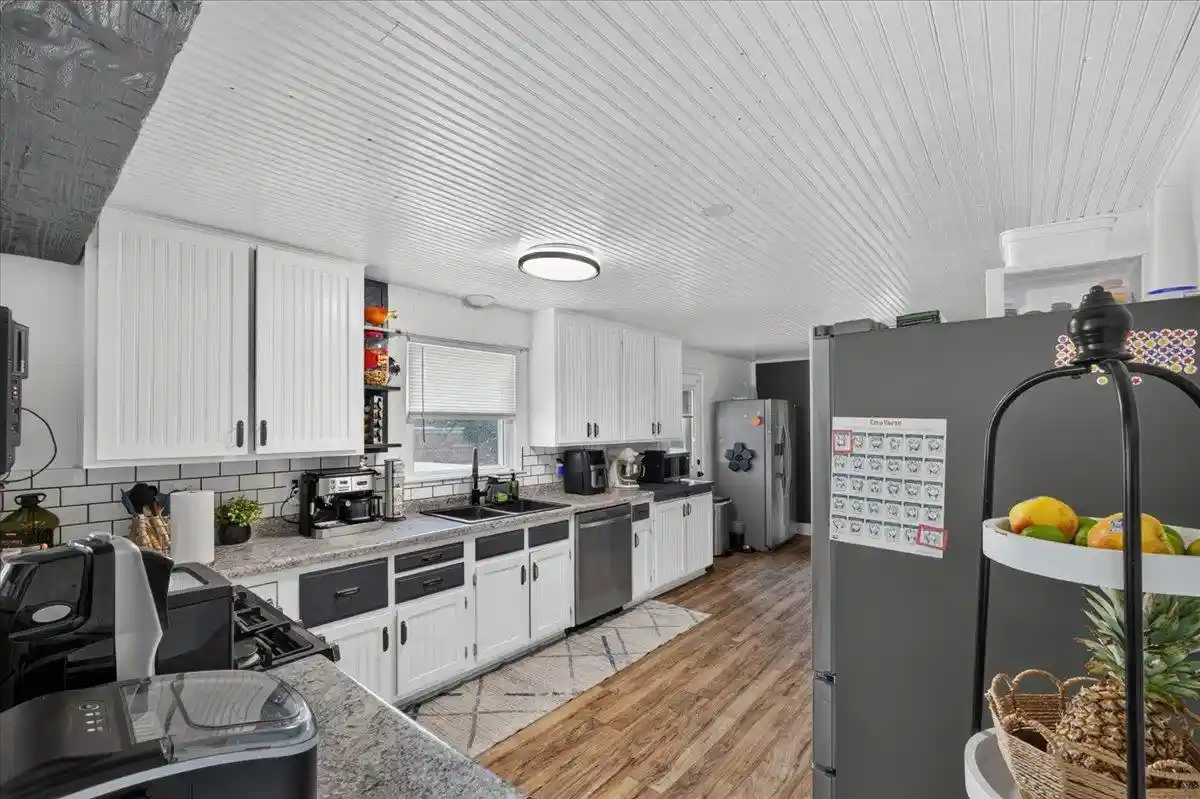 2nd image of 879 E Inman Parkway Parkway, Beloit, WI 53511 | MLS# 2027399