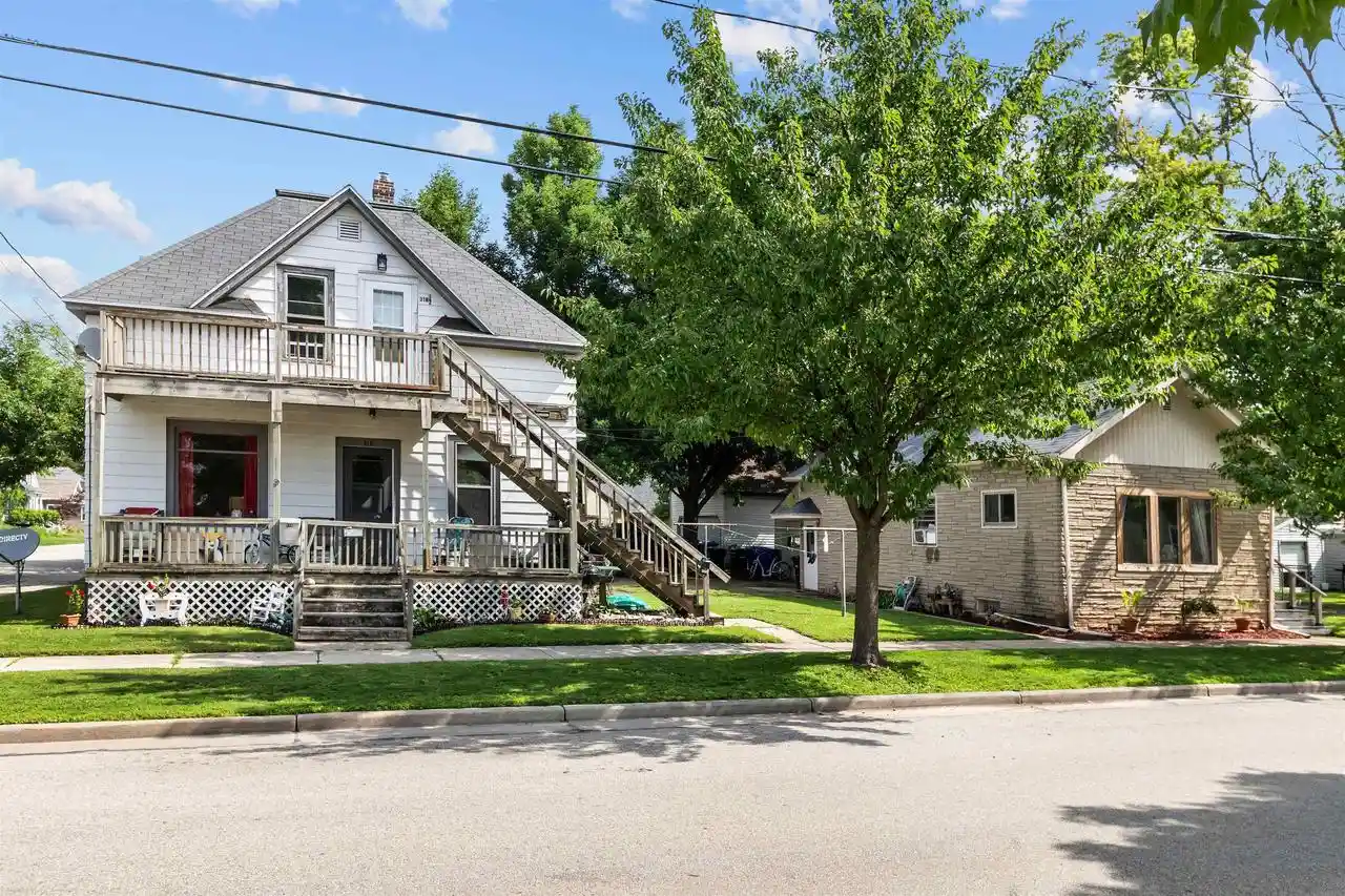 1st image of 318 W Brewster Street Street, Appleton, WI 54911 | MLS# 50328542