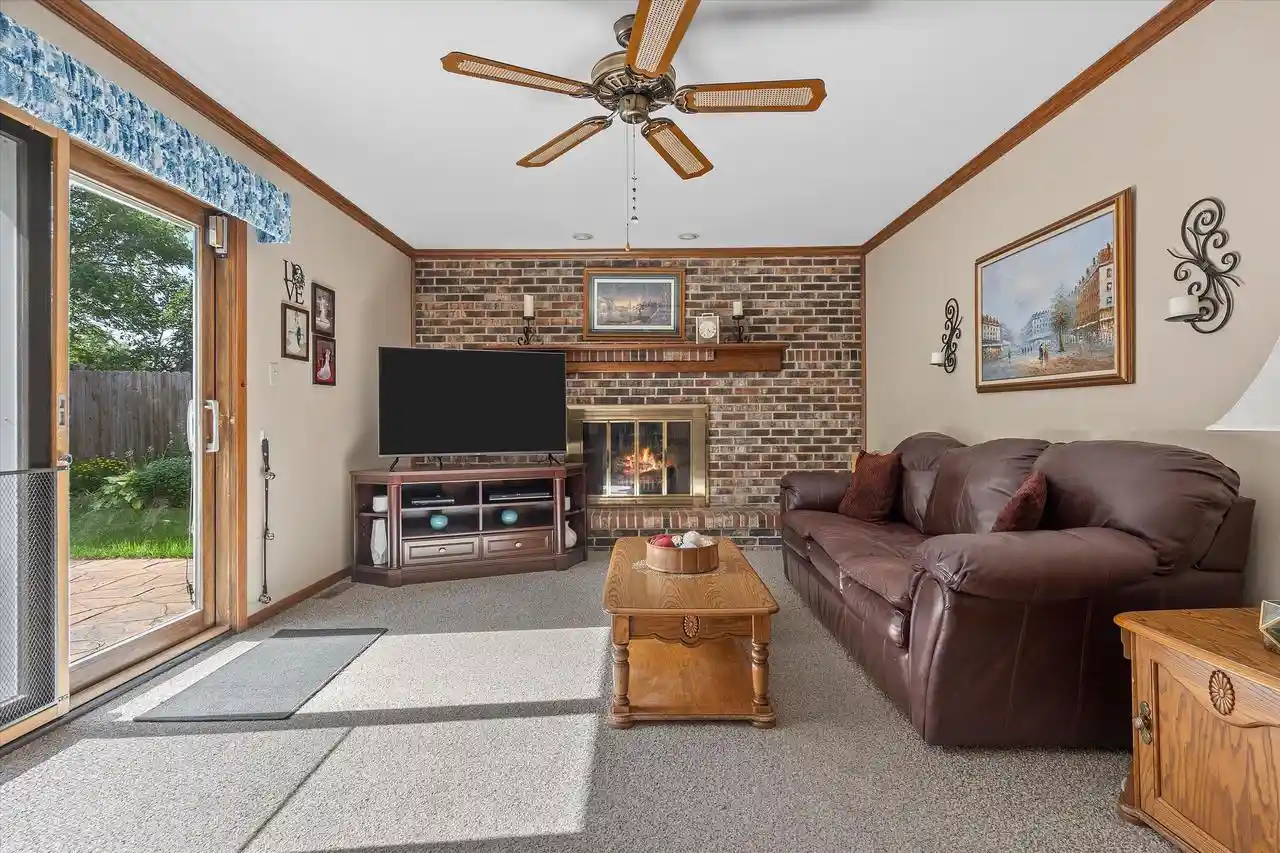 Homes for sale in South Milwaukee, WI | 112 16Th Avenue Avenue, South Milwaukee, WI 53172 | MLS# 1970289