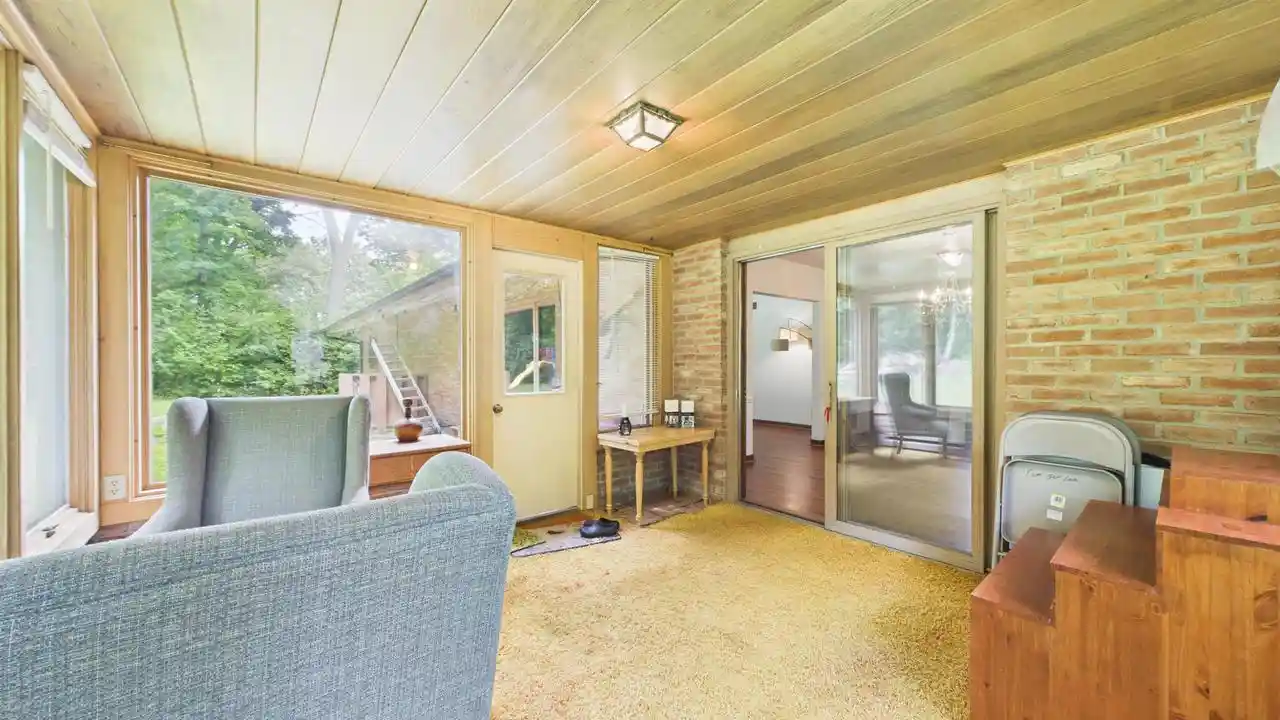 Photo 3 of Single family home for sale at 2450 Brenner Pl Pl, Green Bay, WI 54301 | MLS# 50328560 | Listing updated on 2026-09-14